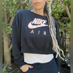 Nike sweater with rose gold print and zipper in back
